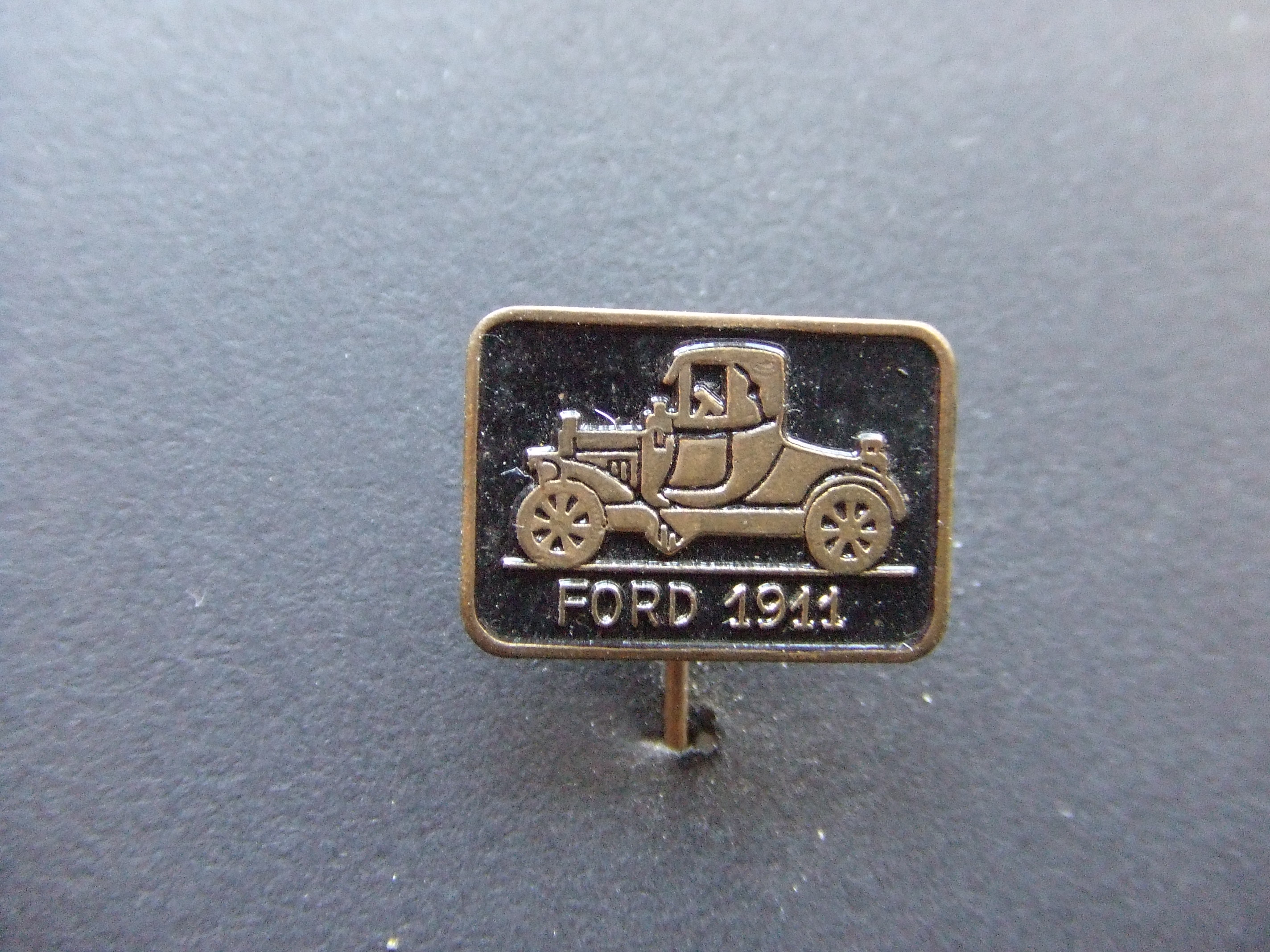 Ford 1911 Oldtimer zwart